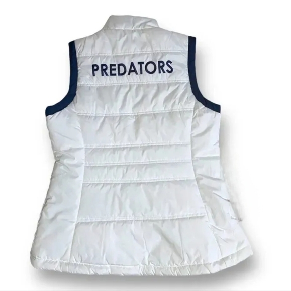NHL NASHVILLE PREDATORS WHITE ZIP-UP PUFFY VEST  WOMEN'S NWT - Picture 2 of 6
